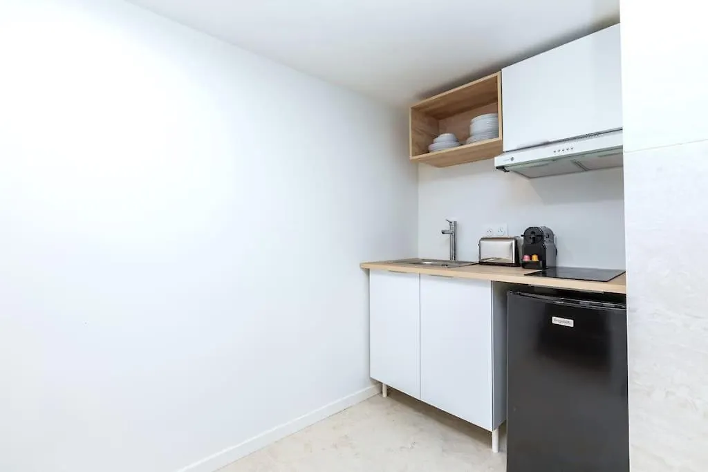 Apartment Studio Avec Jacuzzi A Proximite Des Champs-Elysees Paris