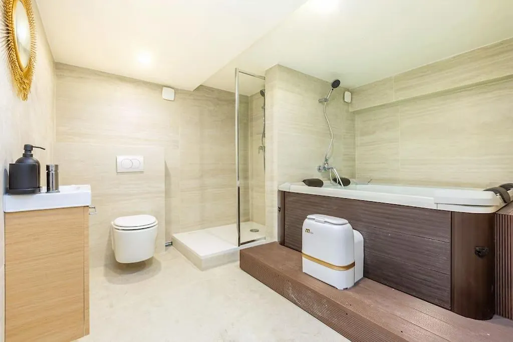 Studio Avec Jacuzzi A Proximite Des Champs-Elysees Paris
